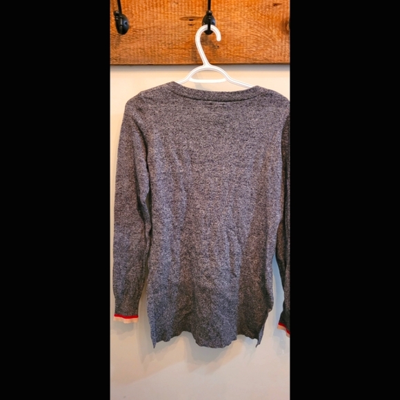 Roots long-sleeve - Picture 2 of 3